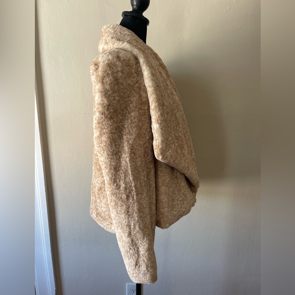 Jack by BB Dakota soft & cozy faux fur jacket, blush/cream/neutral mix, size M - Picture 4 of 5